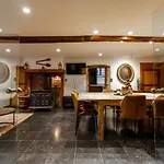 A La Source De Lavis Bed & Breakfast 4*