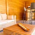 A La Source De Lavis Bed & Breakfast 4*