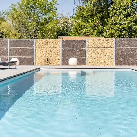 A La Source De Lavis 4*