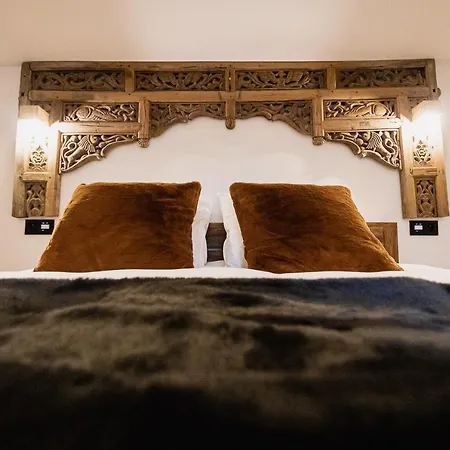 A La Source De Lavis 4*