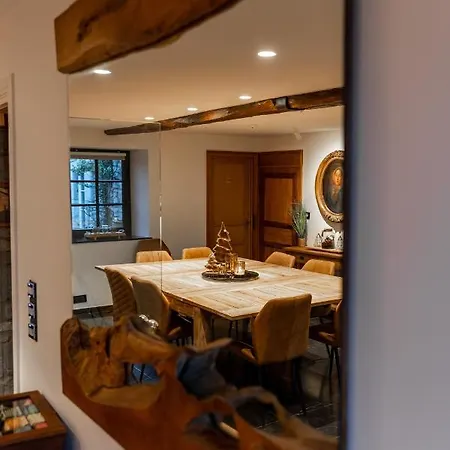 Bed & Breakfast A La Source De Lavis 4*