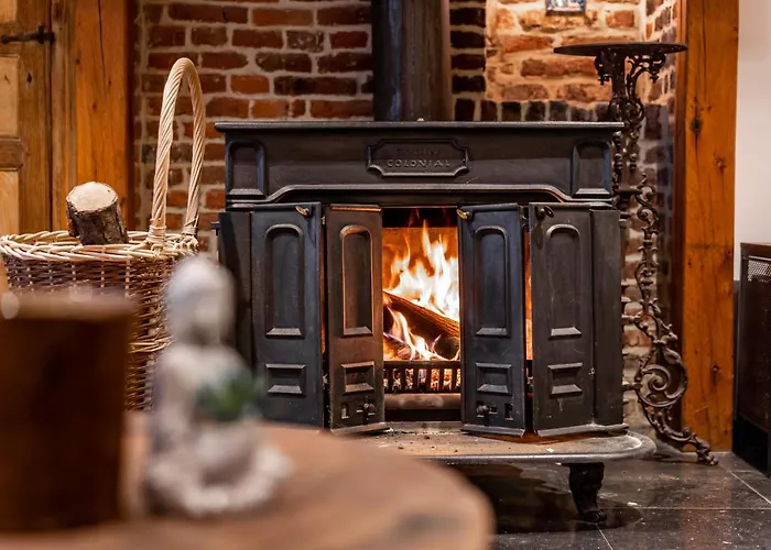 ベッド・アンド・ブレックファスト A La Source De Lavis 4*