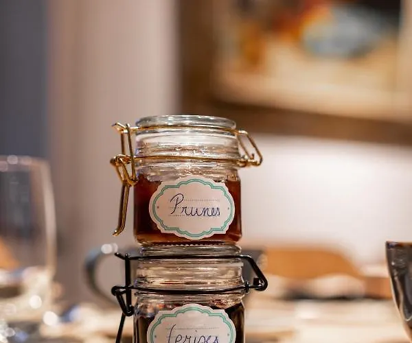 A La Source De Lavis ウイエ