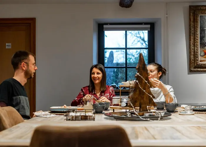 A La Source De Lavis ベッド・アンド・ブレックファスト ウイエ